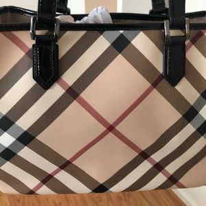 Burberry tote